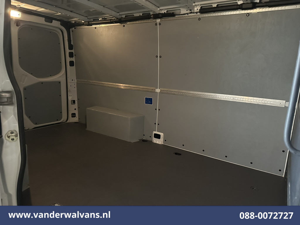Mercedes-Benz Sprinter 315 CDI 150pk L2H1 Euro6 Airco | Camera | Apple Carplay | Cruisecontrol | Trekhaak Android Auto, Stoelverwarming, Parkeersensoren, Bijrijdersbank 13