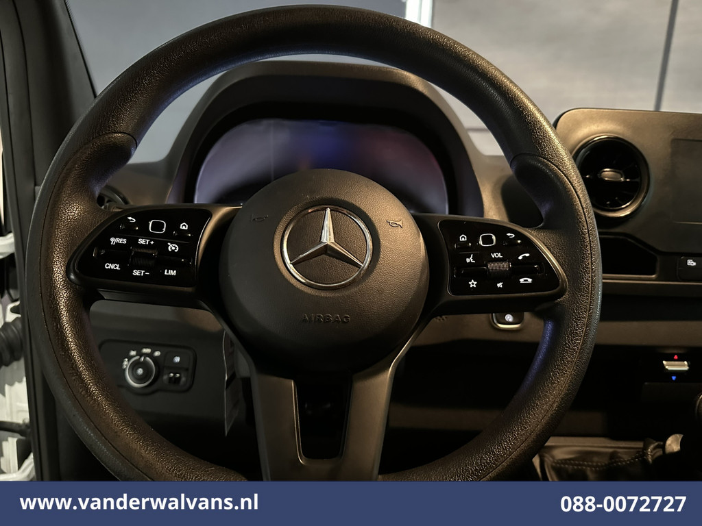 Mercedes-Benz Sprinter 315 CDI 150pk L2H1 Euro6 Airco | Camera | Apple Carplay | Cruisecontrol | Trekhaak Android Auto, Stoelverwarming, Parkeersensoren, Bijrijdersbank 4