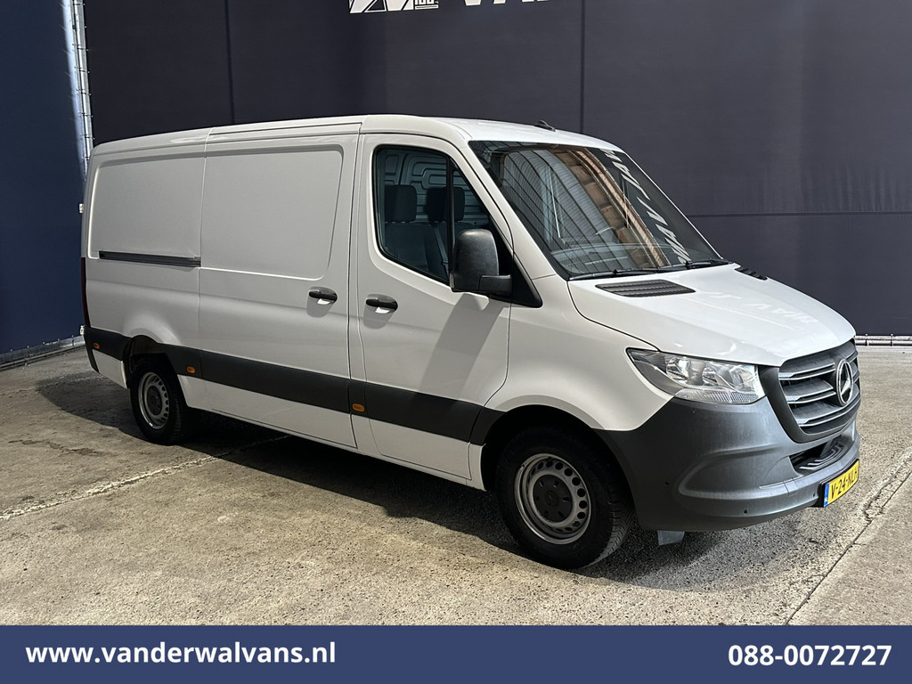 Mercedes-Benz Sprinter 315 CDI 150pk L2H1 Euro6 Airco | Camera | Apple Carplay | Cruisecontrol | Trekhaak Android Auto, Stoelverwarming, Parkeersensoren, Bijrijdersbank 8