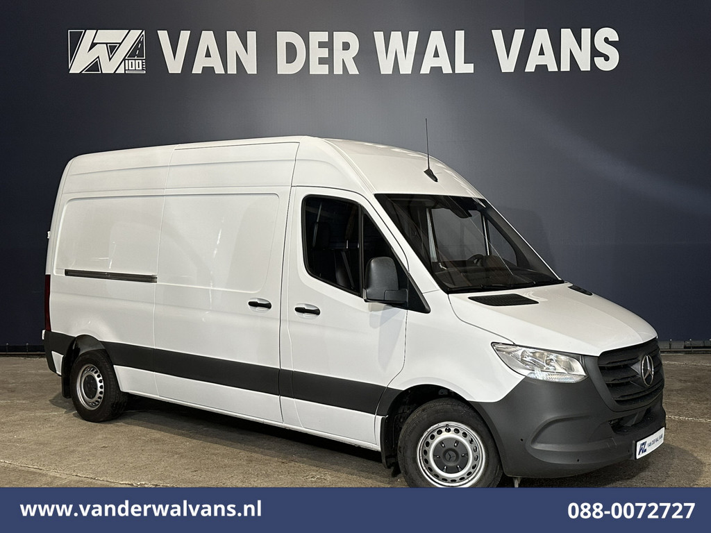Mercedes-Benz Sprinter 315 CDI 150pk L2H2 Euro6 Airco | Camera | Apple Carplay | Cruisecontrol | Chauffeursstoel | Leder Android Auto, Parkeersensoren, Bijrijdersbank