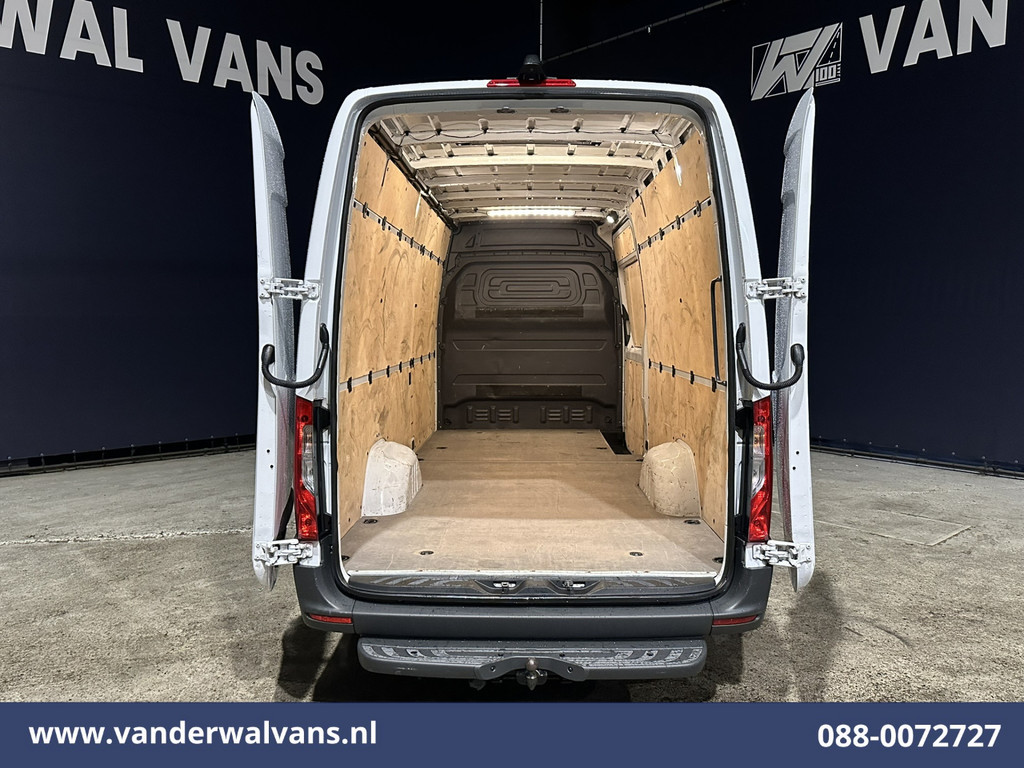 Mercedes-Benz Sprinter 315 CDI 150pk L3H2 Euro6 Airco | Camera | Navigatie | Apple Carplay | Trekhaak Android Auto, Bijrijdersbank 11