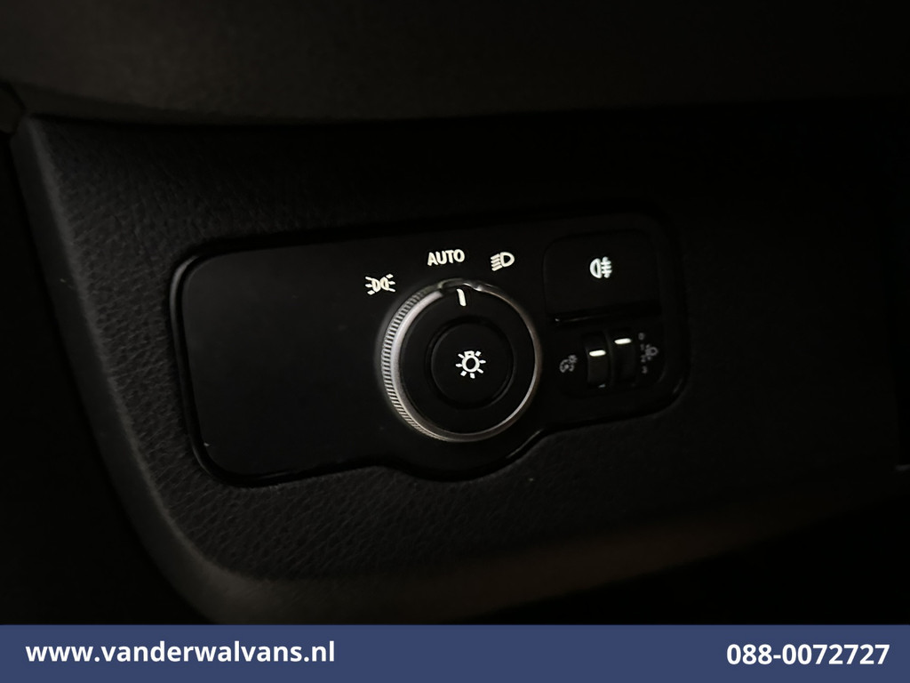 Mercedes-Benz Sprinter 315 CDI 150pk L3H2 Euro6 Airco | Navigatie | Camera | Chauffeursstoel Bijrijdersbank 17