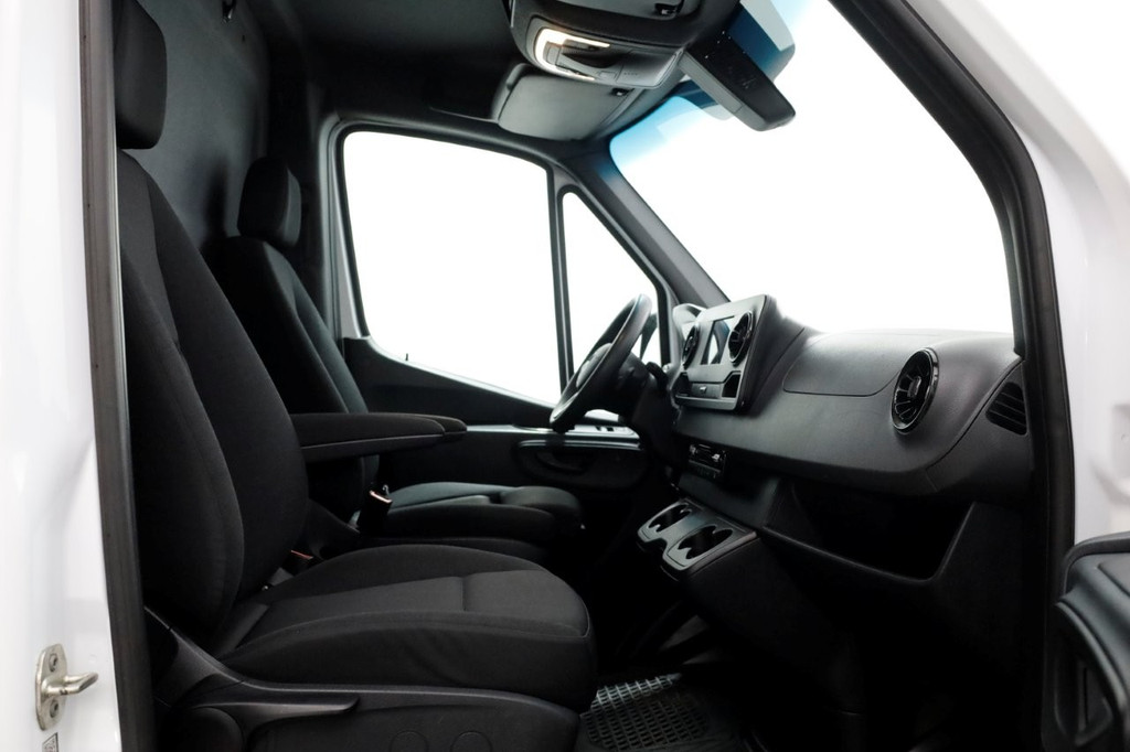 Mercedes-Benz Sprinter 315 CDI 150pk RWD 9G-Automaat L2H2 LED/Airco/Camera 12-2020 3