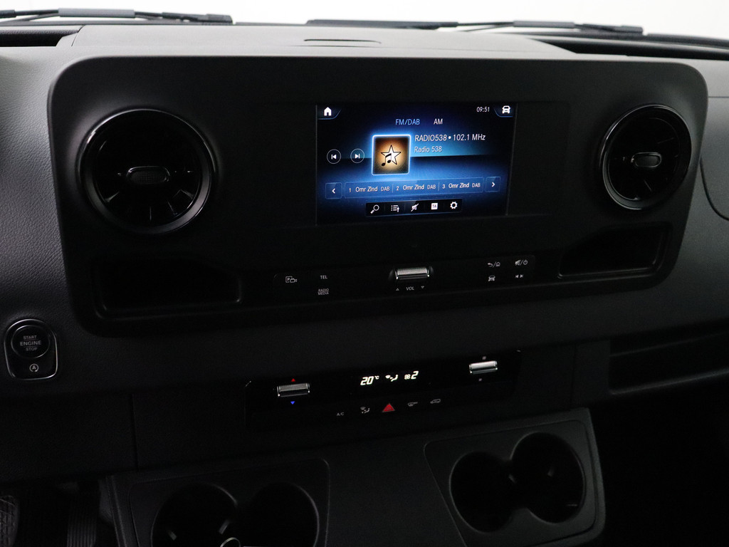 Mercedes-Benz Sprinter 315CDI 9G-Tronic Automaat L2H2 | 3500Kg TG | Touchscreen | Camera | 3-Persoons | Airco | Cruise 18