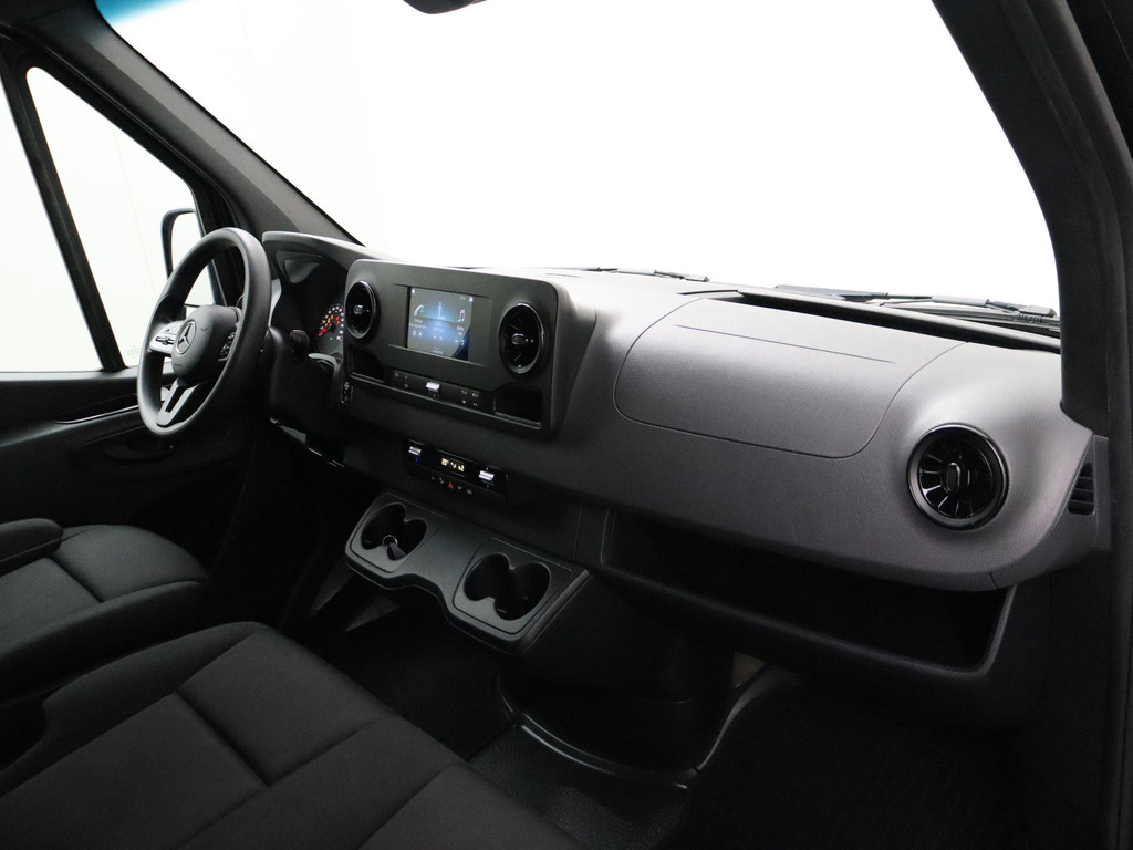 Mercedes-Benz Sprinter 315CDI 9G-Tronic Automaat L2H2 | 3500Kg TG | Touchscreen | Camera | 3-Persoons | Airco | Cruise 21