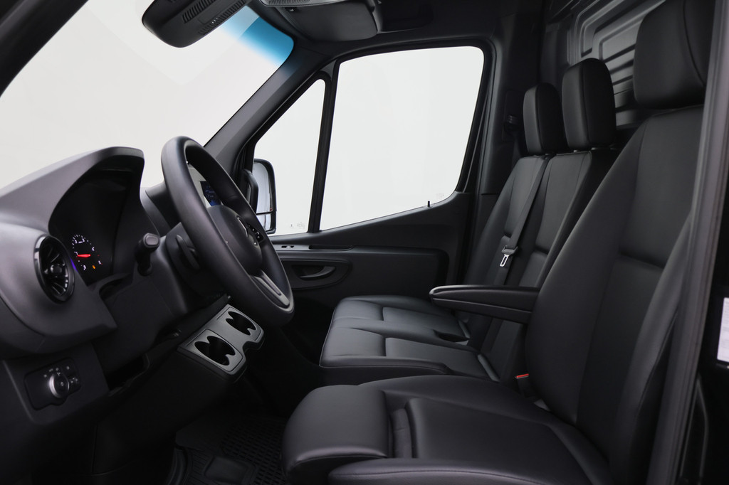 Mercedes-Benz Sprinter 315 CDI Automaat L1H1 Camera, Leer, Airco, Trekhaak, Apple CarPlay, 16â 10