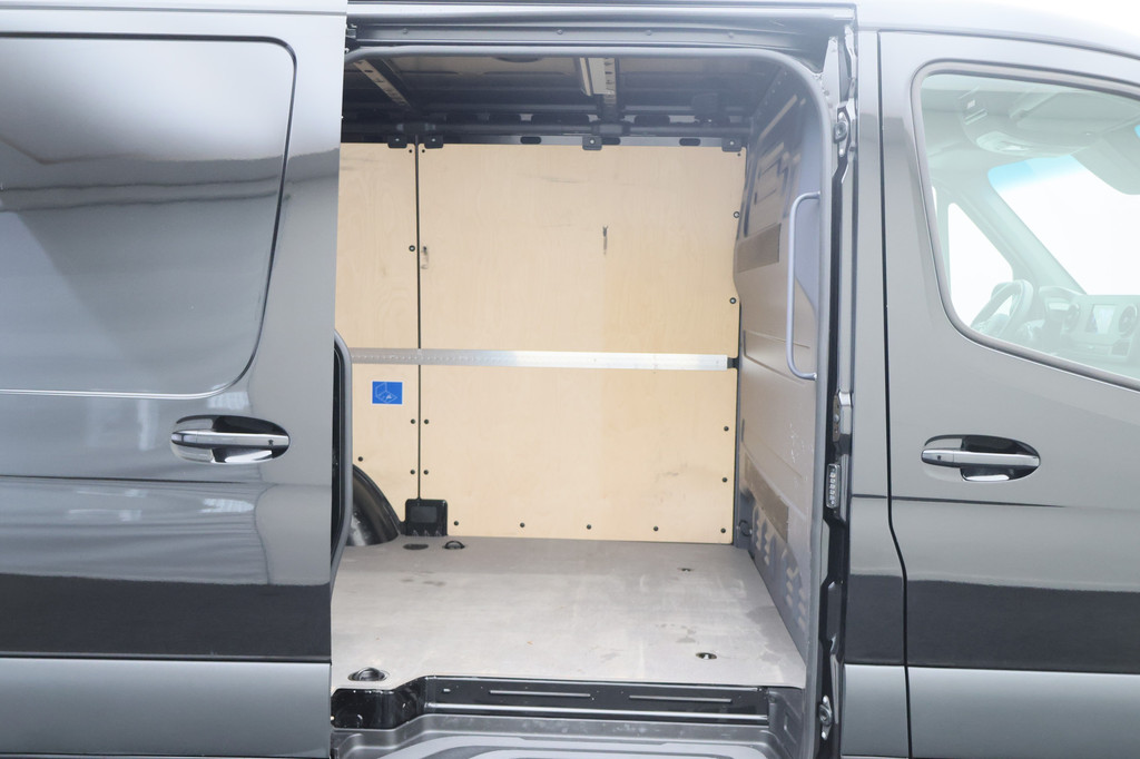 Mercedes-Benz Sprinter 315 CDI Automaat L1H1 Camera, Leer, Airco, Trekhaak, Apple CarPlay, 16â 11