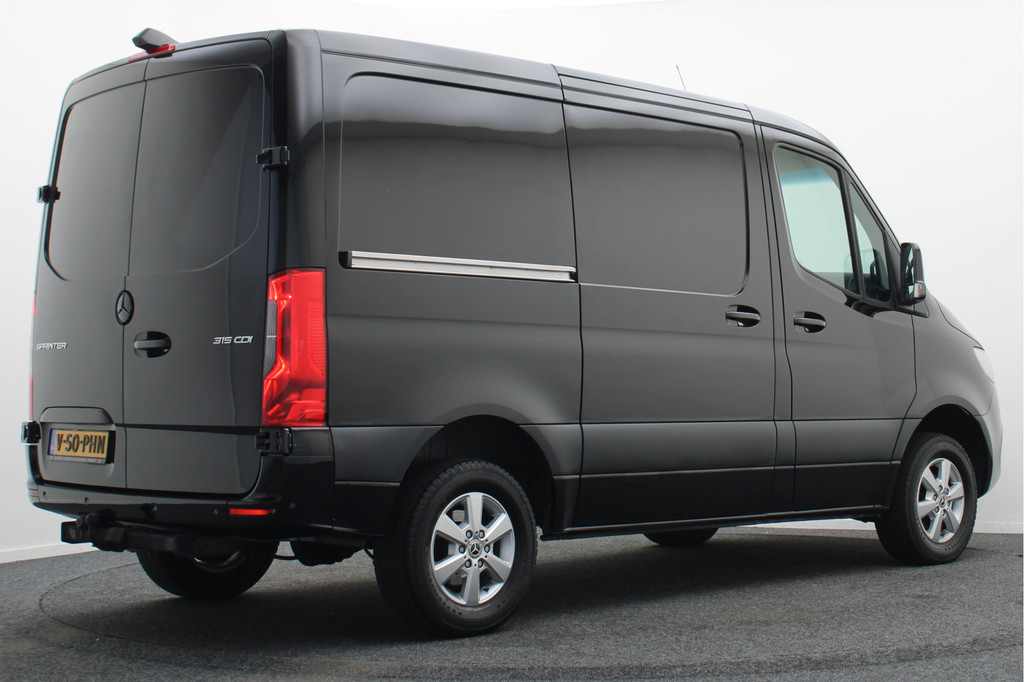 Mercedes-Benz Sprinter 315 CDI Automaat L1H1 Camera, Leer, Airco, Trekhaak, Apple CarPlay, 16â 21