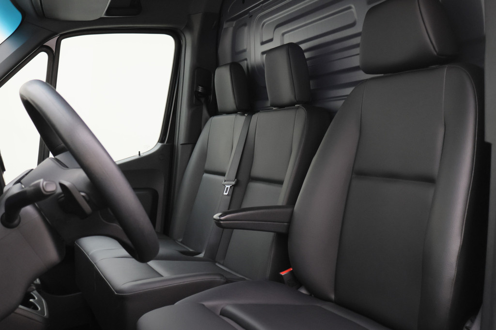 Mercedes-Benz Sprinter 315 CDI Automaat L1H1 Camera, Leer, Airco, Trekhaak, Apple CarPlay, 16â 9