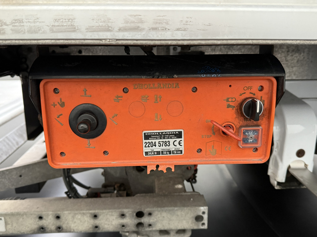 Mercedes-Benz Sprinter 315CDI Bakwagen+Laadklep | Dakspoiler | Zijdeur | Airco | Cruise | Betimmering | 3-Persoons 21