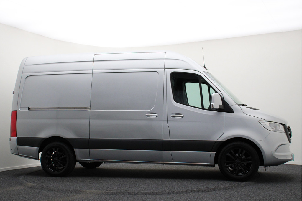 Mercedes-Benz Sprinter 315 CDI L2H2 Automaat 3-Zits, Airco, Cruise, Camera, Apple Carplay, DAB, PDC, 18 20