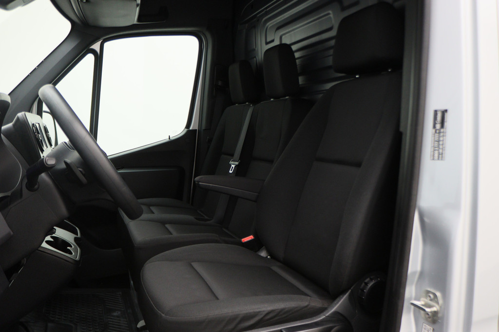 Mercedes-Benz Sprinter 315 CDI L2H2 Automaat 3-Zits, Airco, Cruise, Camera, Apple Carplay, DAB, PDC, 18 9