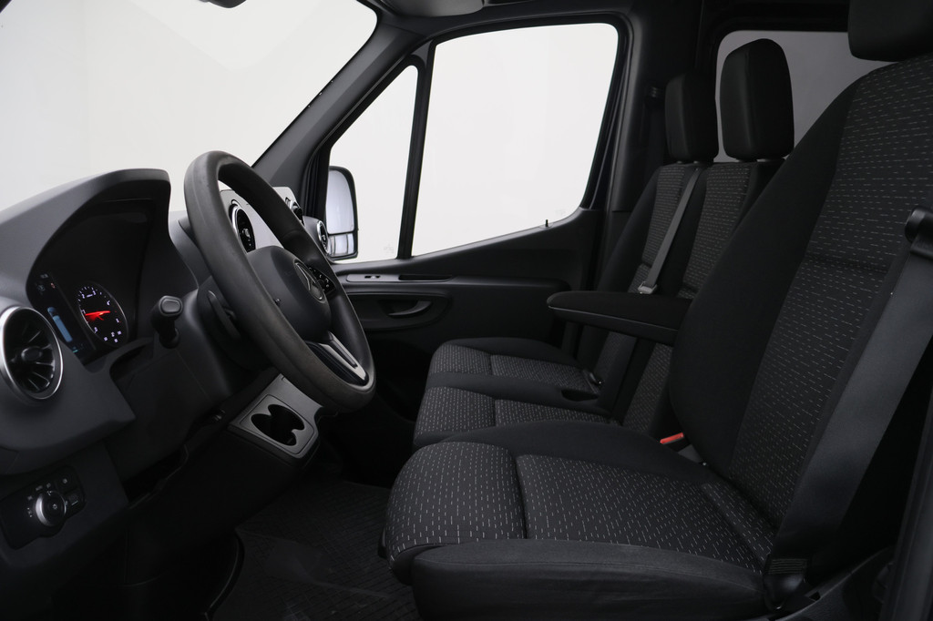 Mercedes-Benz Sprinter 315 CDI L2H2 DC 6-Zits, Camera, Cruise, Apple Carplay, LED, Chauffersstoel, PDC, 18 9