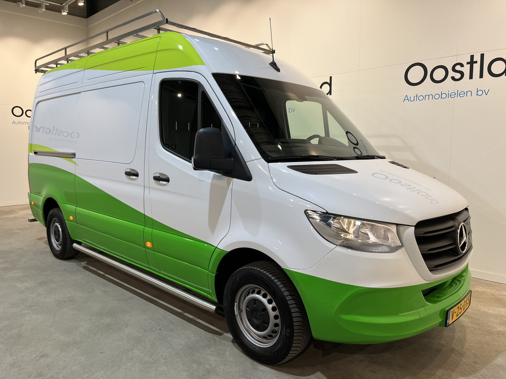 Mercedes-Benz Sprinter 315 CDI L2H2 RWD Automaat / Servicebus / Kastinrichting / Euro 6 / Airco / CarPlay / Cruise Control / Camera / Trekhaak / Imperiaal 17
