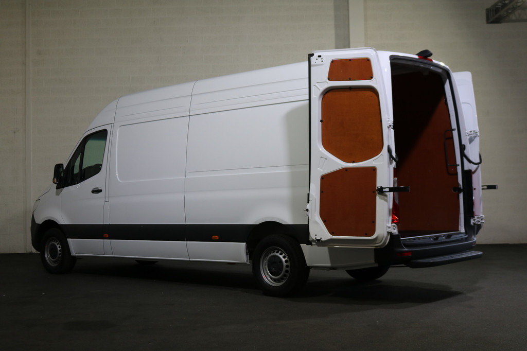 Mercedes-Benz Sprinter 315 CDI L3 H2 Airco Navigatie Camera 270gr Achterdeuren 12