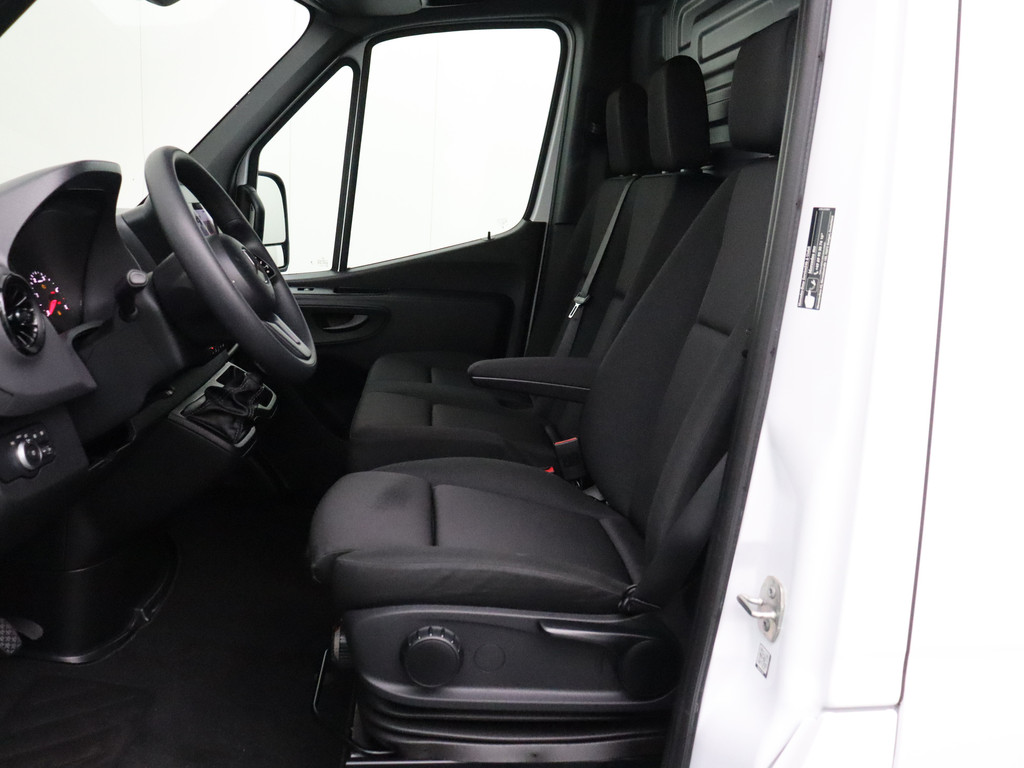 Mercedes-Benz Sprinter 315CDi L3H2 Maxi | 3400 KMST !!!! | Navigatie | Camera | 3-Persoons | Betimmering 21