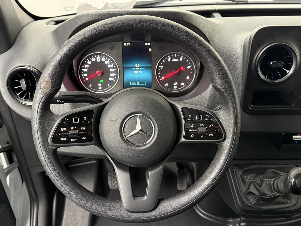 Mercedes-Benz Sprinter 315CDi L3H2 Maxi | 3500Kg Trekhaak | Mbux Multimedia | Airco | Cruise | 3-Persoons | Betimmering 14