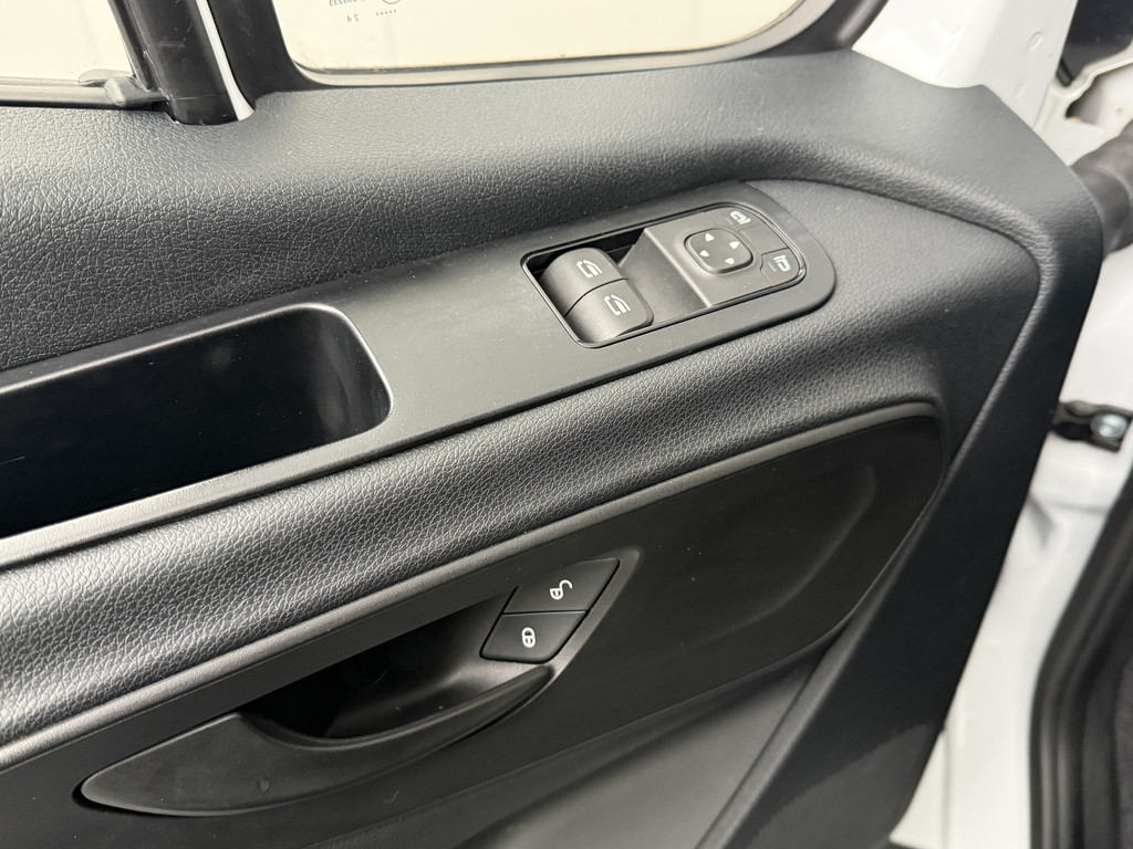 Mercedes-Benz Sprinter 315CDi L3H2 Maxi | 3500Kg Trekhaak | Mbux Multimedia | Airco | Cruise | 3-Persoons | Betimmering 8