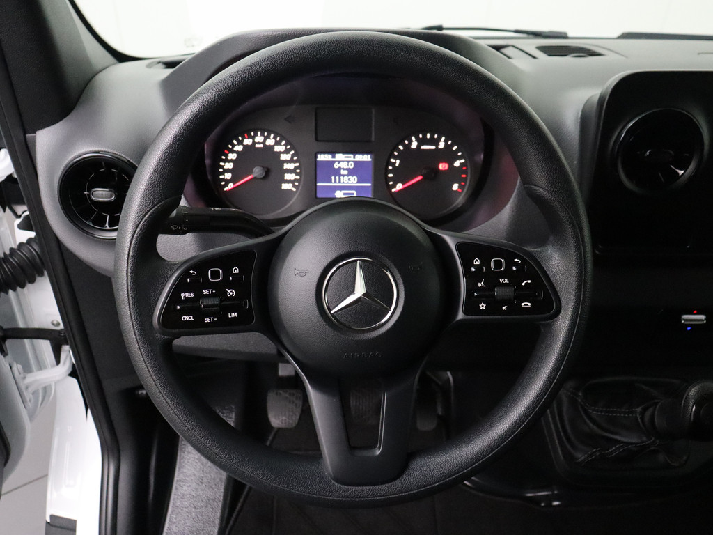 Mercedes-Benz Sprinter 315CDi L3H2 Maxi | Navigatie | Camera | 3-Persoons | Airco | Cruise | Betimmering 14