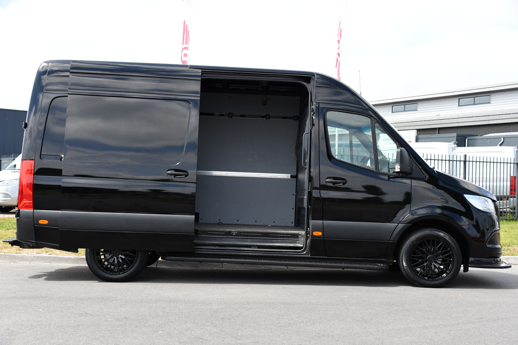 Mercedes-Benz Sprinter 316 1.9 CDI L2H2 RWD AMG Black Edition Camera, Cruise, 3500KG Trekhaak, Carplay, Automaat, 170PK, Standkachel, Multimedia, UNIEK! 11