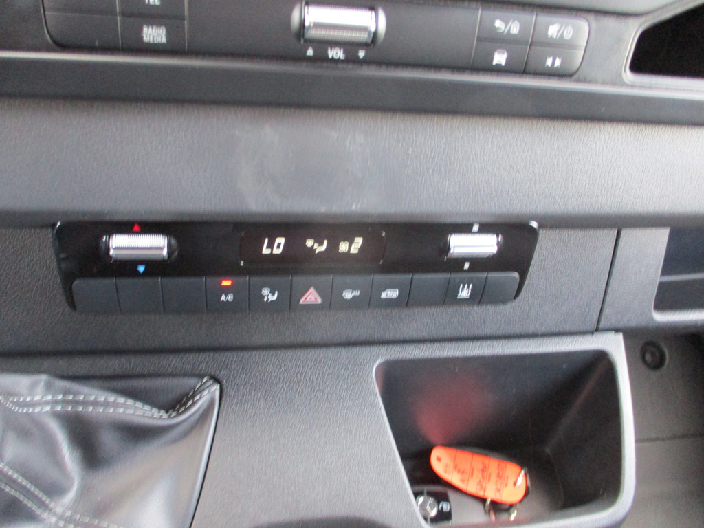 Mercedes-Benz Sprinter 316 160 pk L3H3 3500 KG Trekgewicht Airco 13