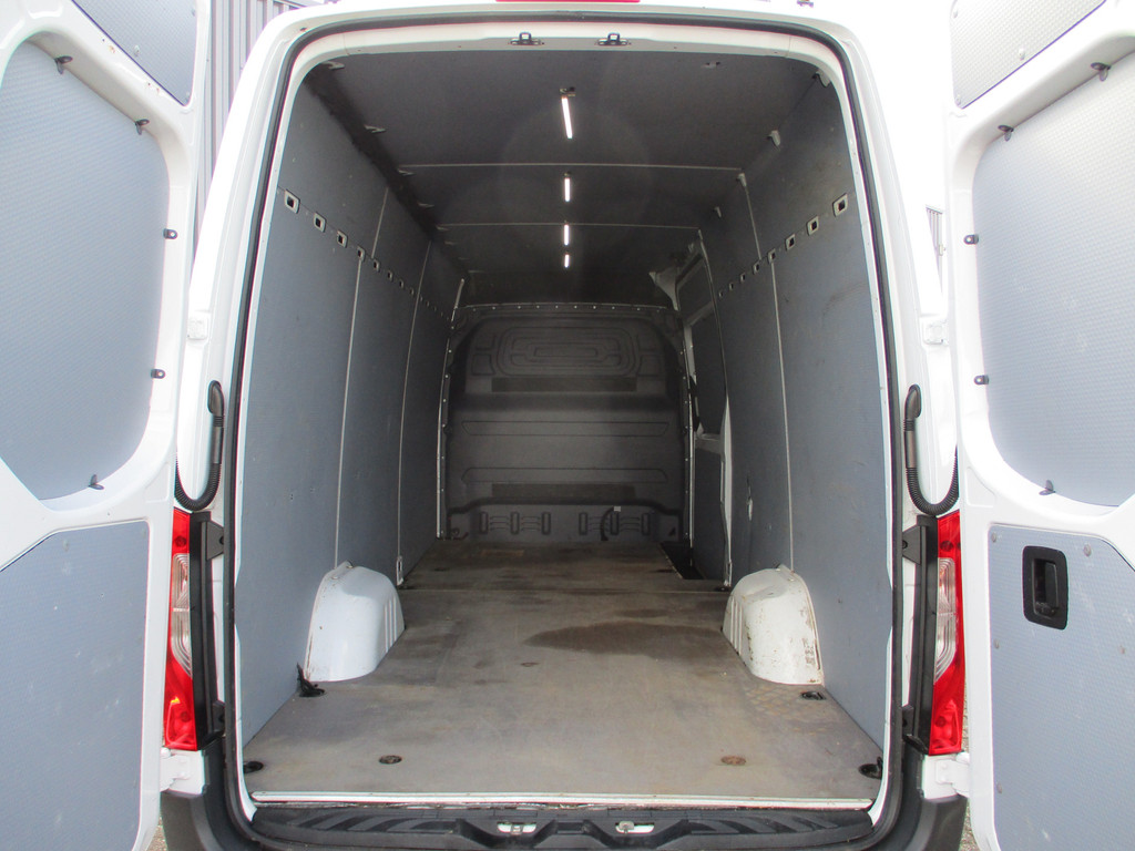 Mercedes-Benz Sprinter 316 160 pk L3H3 3500 KG Trekgewicht Airco 17