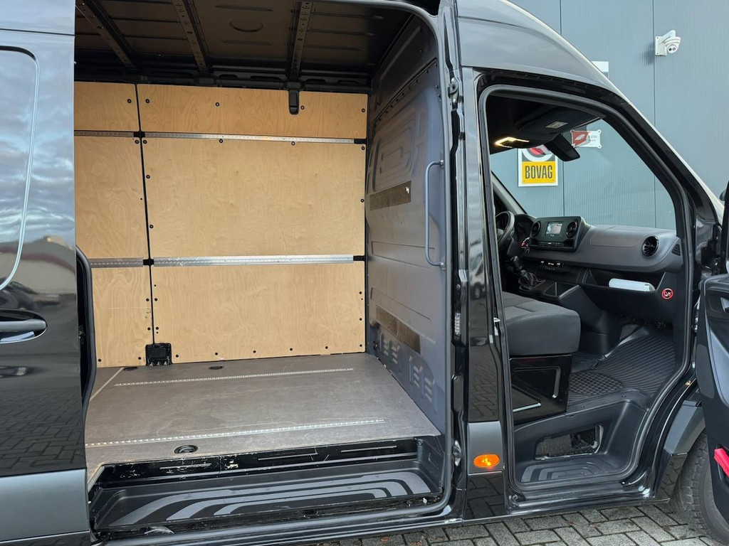 Mercedes-Benz Sprinter 316 2.2 CDI 163pk L3H2 | MBUX Navi | Camera | Laadruim hout 4.32 meter | Bluetooth | Cruise | Airco | L4H3 12