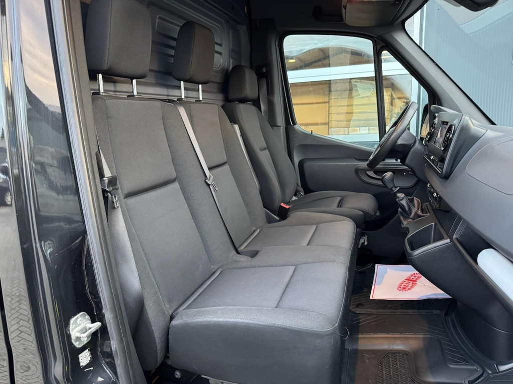 Mercedes-Benz Sprinter 316 2.2 CDI 163pk L3H2 | MBUX Navi | Camera | Laadruim hout 4.32 meter | Bluetooth | Cruise | Airco | L4H3 13