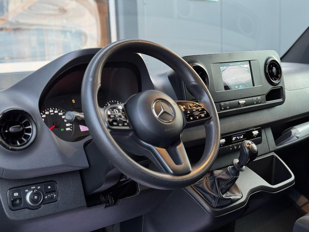 Mercedes-Benz Sprinter 316 2.2 CDI 163pk L3H2 | MBUX Navi | Camera | Laadruim hout 4.32 meter | Bluetooth | Cruise | Airco | L4H3 19