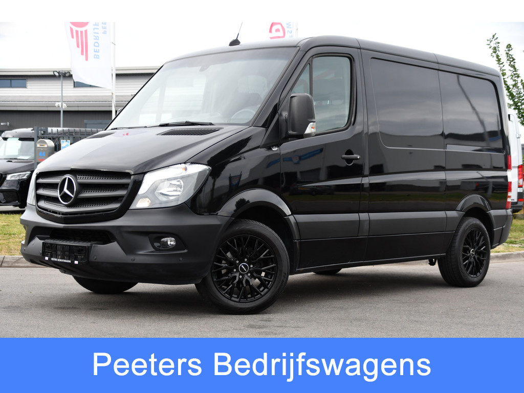 Mercedes-Benz Sprinter 316 2.2 CDI L1H1 Black Edition Camera, Cruise, 2800kg trekhaak, 164pk, Geveerde Stoel, Multimedia, 3 Zits, Uniek!