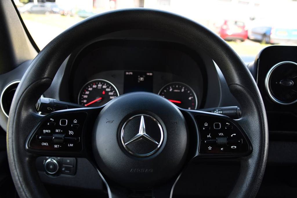 Mercedes-Benz Sprinter 316 2.2 CDI L2H1 Black Edition MARGE! Camera, Cruise, Carplay, LED, Stoelverwarming, RWD, 10,5 Mbux, Multimedia, 164pk, Sensoren, Uniek! 14