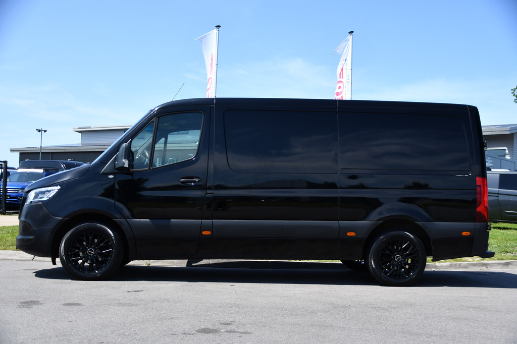 Mercedes-Benz Sprinter 316 2.2 CDI L2H1 Black Edition MARGE! Camera, Cruise, Carplay, LED, Stoelverwarming, RWD, 10,5 Mbux, Multimedia, 164pk, Sensoren, Uniek! 9