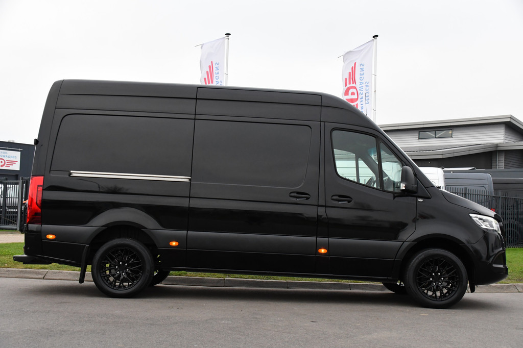 Mercedes-Benz Sprinter 316 2.2 CDI L2H2 Black Edition 360 Camera, Adaptieve Cruise, 10,5 Mbux, LED, Automaat, Leder, Stoelverwarming, Trekhaak, Uniek! 10