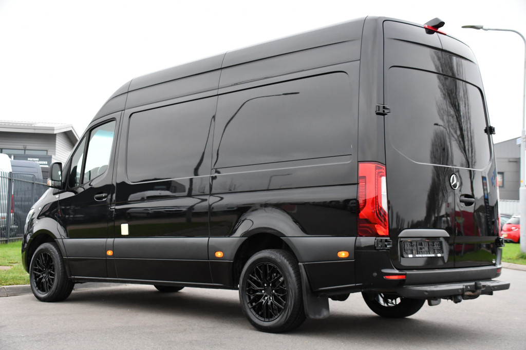 Mercedes-Benz Sprinter 316 2.2 CDI L2H2 Black Edition 360 Camera, Adaptieve Cruise, 10,5 Mbux, LED, Automaat, Leder, Stoelverwarming, Trekhaak, Uniek! 3