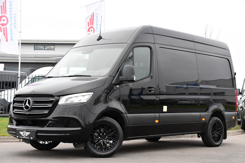 Mercedes-Benz Sprinter 316 2.2 CDI L2H2 Black Edition 360 Camera, Adaptieve Cruise, 10,5 Mbux, LED, Automaat, Leder, Stoelverwarming, Trekhaak, Uniek! 4