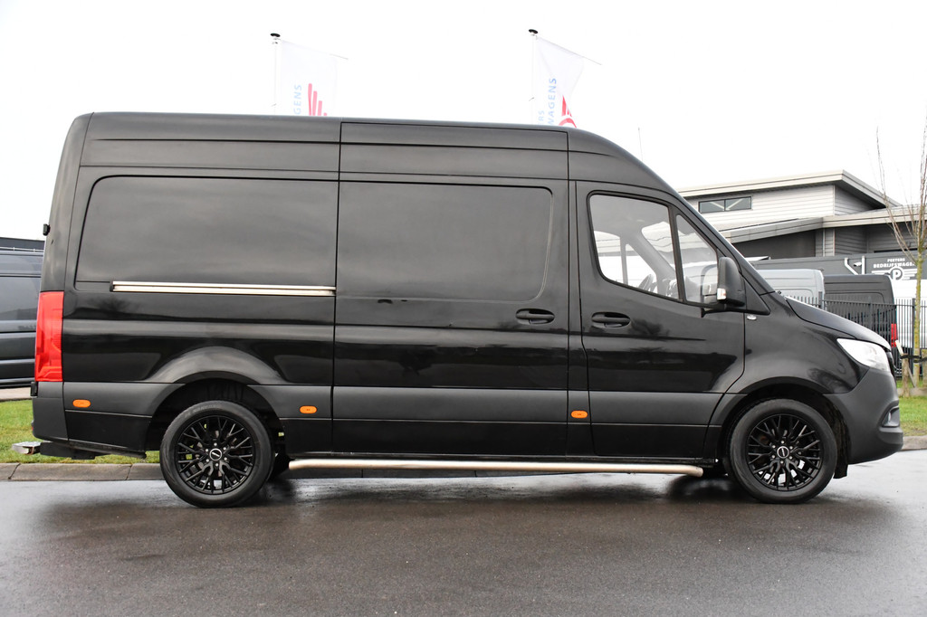 Mercedes-Benz Sprinter 316 2.2 CDI L2H2 Black Edition Camera, Cruise, Carplay, 3500kg Trekhaak, 10,5 Mbux, Automaat, 164pk, Multimedia, Uniek! 10