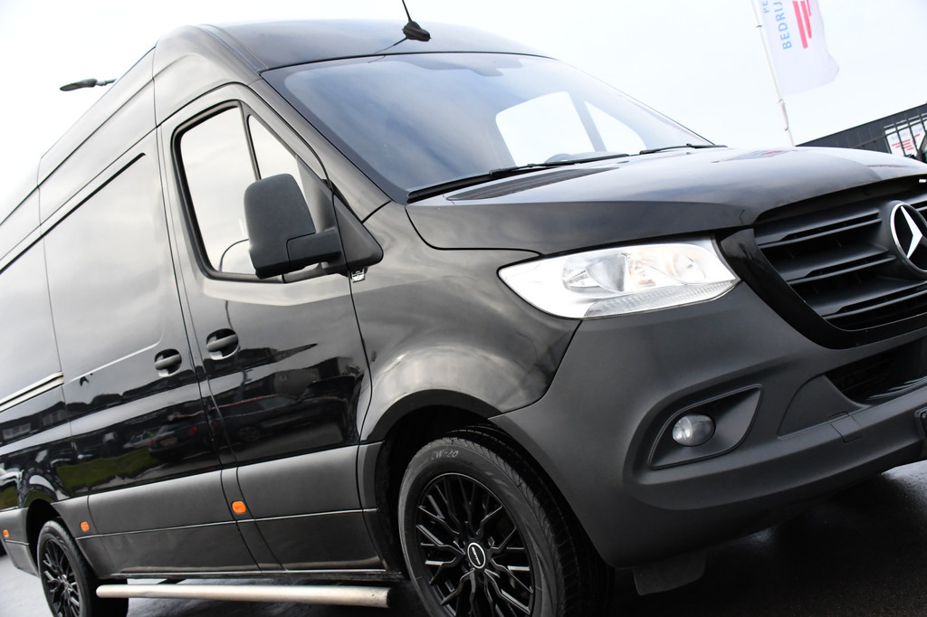 Mercedes-Benz Sprinter 316 2.2 CDI L2H2 Black Edition Camera, Cruise, Carplay, 3500kg Trekhaak, 10,5 Mbux, Automaat, 164pk, Multimedia, Uniek! 19