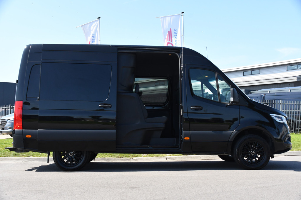 Mercedes-Benz Sprinter 316 2.2 CDI L2H2 DC Black Edition Camera, Cruise, Carplay, LED, Leder, NAVI, 164pk, Automaat, Sensoren, Trekhaak, Uniek! 11