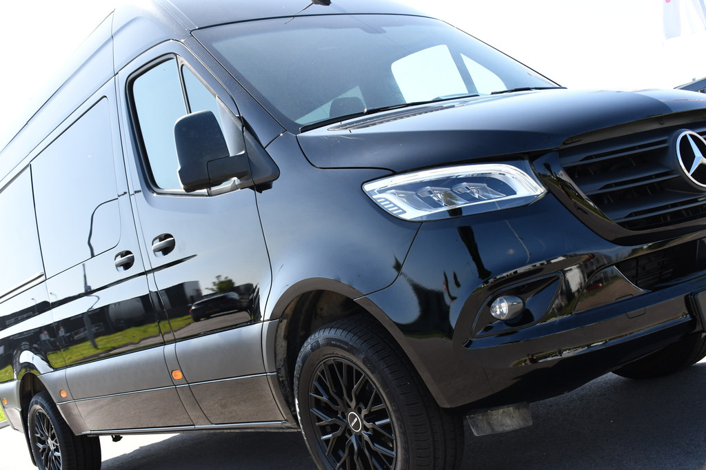 Mercedes-Benz Sprinter 316 2.2 CDI L2H2 DC Black Edition Camera, Cruise, Carplay, LED, Leder, NAVI, 164pk, Automaat, Sensoren, Trekhaak, Uniek! 17