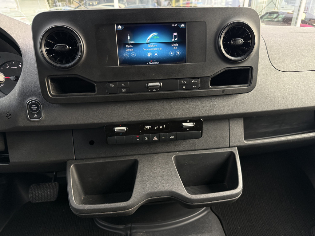 Mercedes-Benz Sprinter 316 2.2 CDI L2H2 | NL-auto | 3.5T trekhaak | Carplay | Camera | Cruisec. 18