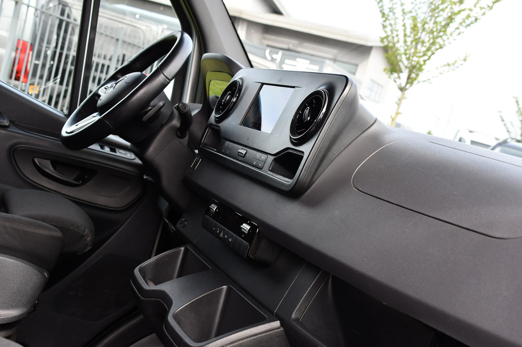 Mercedes-Benz Sprinter 316 2.2 CDI L2H2 PB Edition Adaptieve Cruise, Camera, 164pk, Automaat, Carplay, Multimedia, Trekhaak, NAVI, Uniek! 12