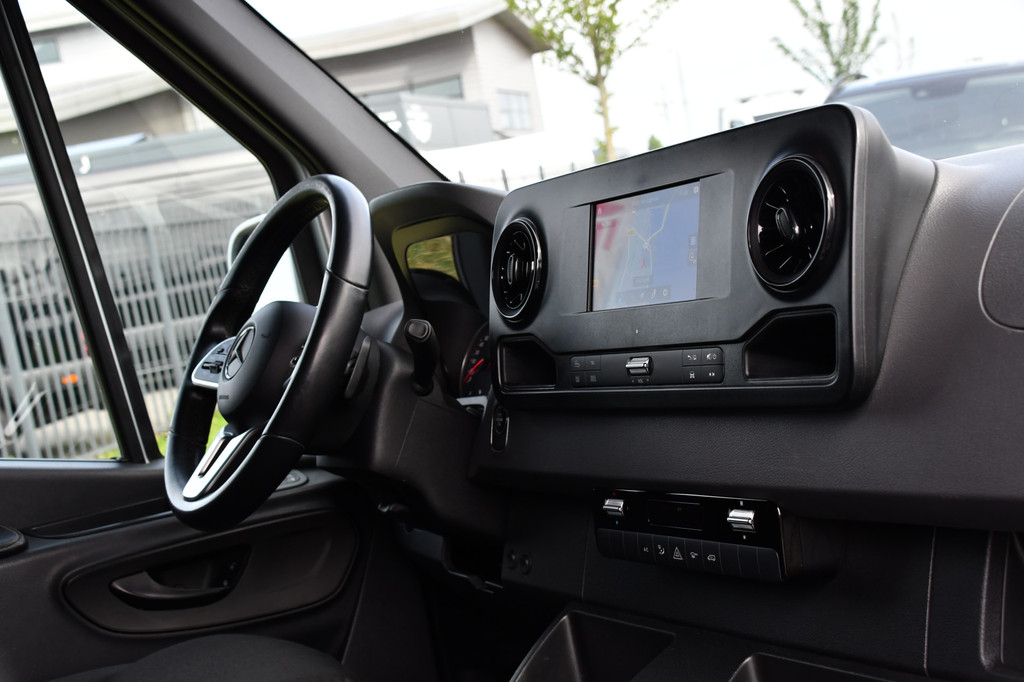 Mercedes-Benz Sprinter 316 2.2 CDI L2H2 PB Edition Adaptieve Cruise, Camera, 164pk, Automaat, Carplay, Multimedia, Trekhaak, NAVI, Uniek! 13