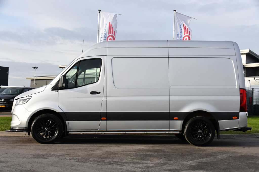 Mercedes-Benz Sprinter 316 2.2 CDI L2H2 PB Edition Full Options! 360 Camera, Cruise, LED, Carplay, Leder, 10,5 Mbux, Stoelverwarming, NAVI, Automaat, Uniek! 10