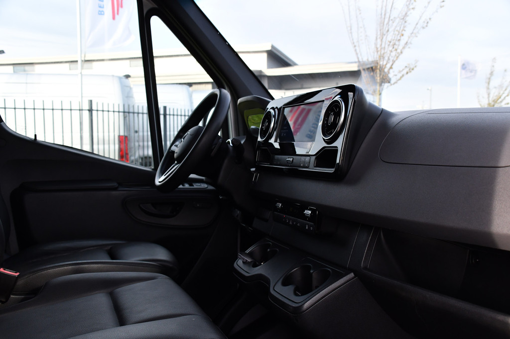 Mercedes-Benz Sprinter 316 2.2 CDI L2H2 PB Edition Full Options! 360 Camera, Cruise, LED, Carplay, Leder, 10,5 Mbux, Stoelverwarming, NAVI, Automaat, Uniek! 13