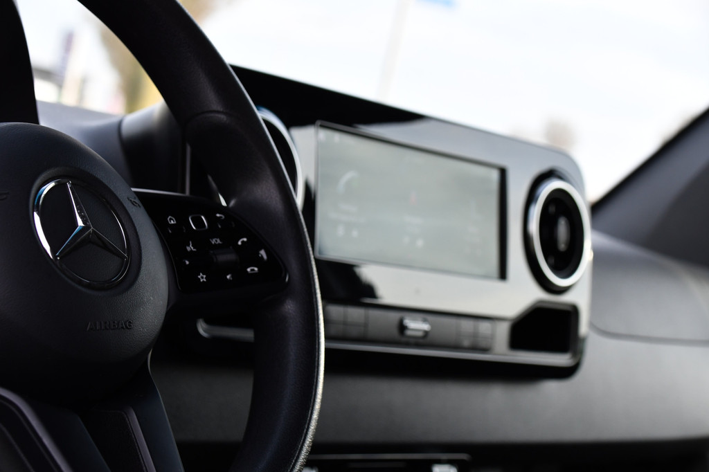 Mercedes-Benz Sprinter 316 2.2 CDI L2H2 PB Edition Full Options! 360 Camera, Cruise, LED, Carplay, Leder, 10,5 Mbux, Stoelverwarming, NAVI, Automaat, Uniek! 15