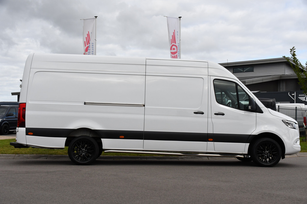 Mercedes-Benz Sprinter 316 2.2 CDI L3H2 PB Edition Camera, Cruise, 10,5 Mbux, Carplay, LED, Automaat, Stoelverwarming, Sensoren, Trekhaak, 164pk, Uniek! 10