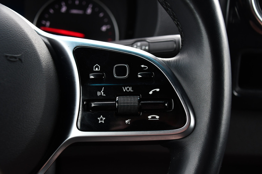 Mercedes-Benz Sprinter 316 2.2 CDI L3H2 PB Edition Camera, Cruise, 10,5 Mbux, Carplay, LED, Automaat, Stoelverwarming, Sensoren, Trekhaak, 164pk, Uniek! 18