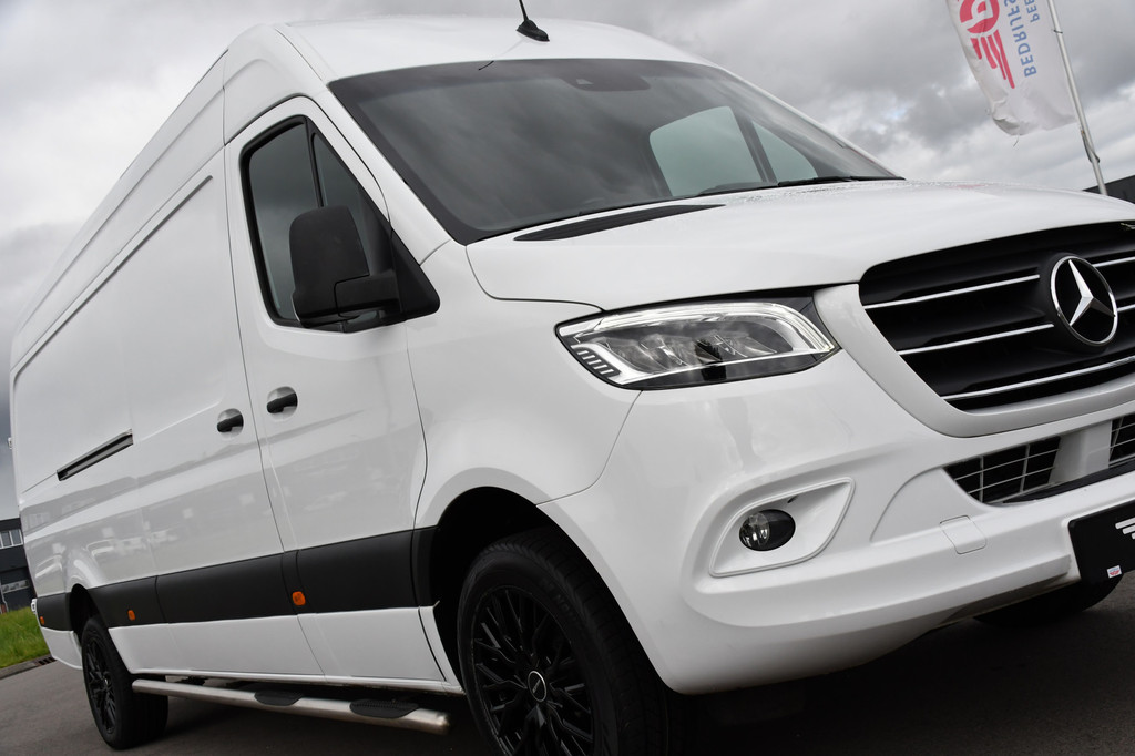 Mercedes-Benz Sprinter 316 2.2 CDI L3H2 PB Edition Camera, Cruise, 10,5 Mbux, Carplay, LED, Automaat, Stoelverwarming, Sensoren, Trekhaak, 164pk, Uniek! 19