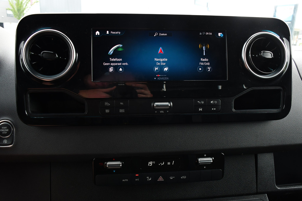 Mercedes-Benz Sprinter 316 2.2 CDI L3H2 PB Edition Camera, Cruise, 10,5 Mbux, Carplay, LED, Automaat, Stoelverwarming, Sensoren, Trekhaak, 164pk, Uniek! 21