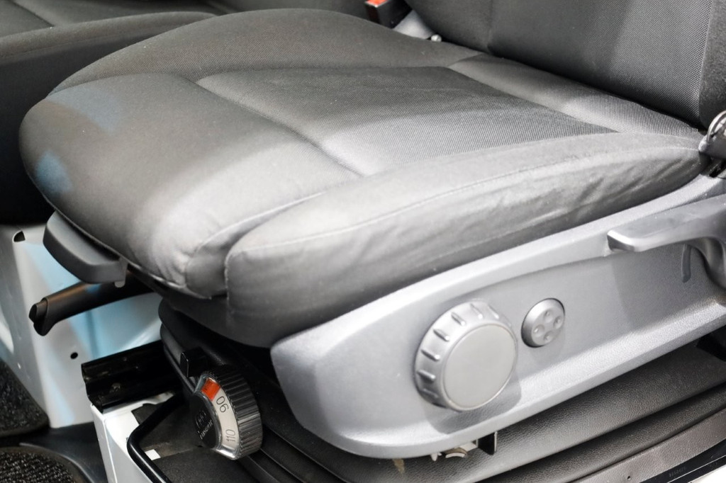 Mercedes-Benz Sprinter 316 CDI 163pk 7G Automaat Bakwagen met laadklep 01-2020 17